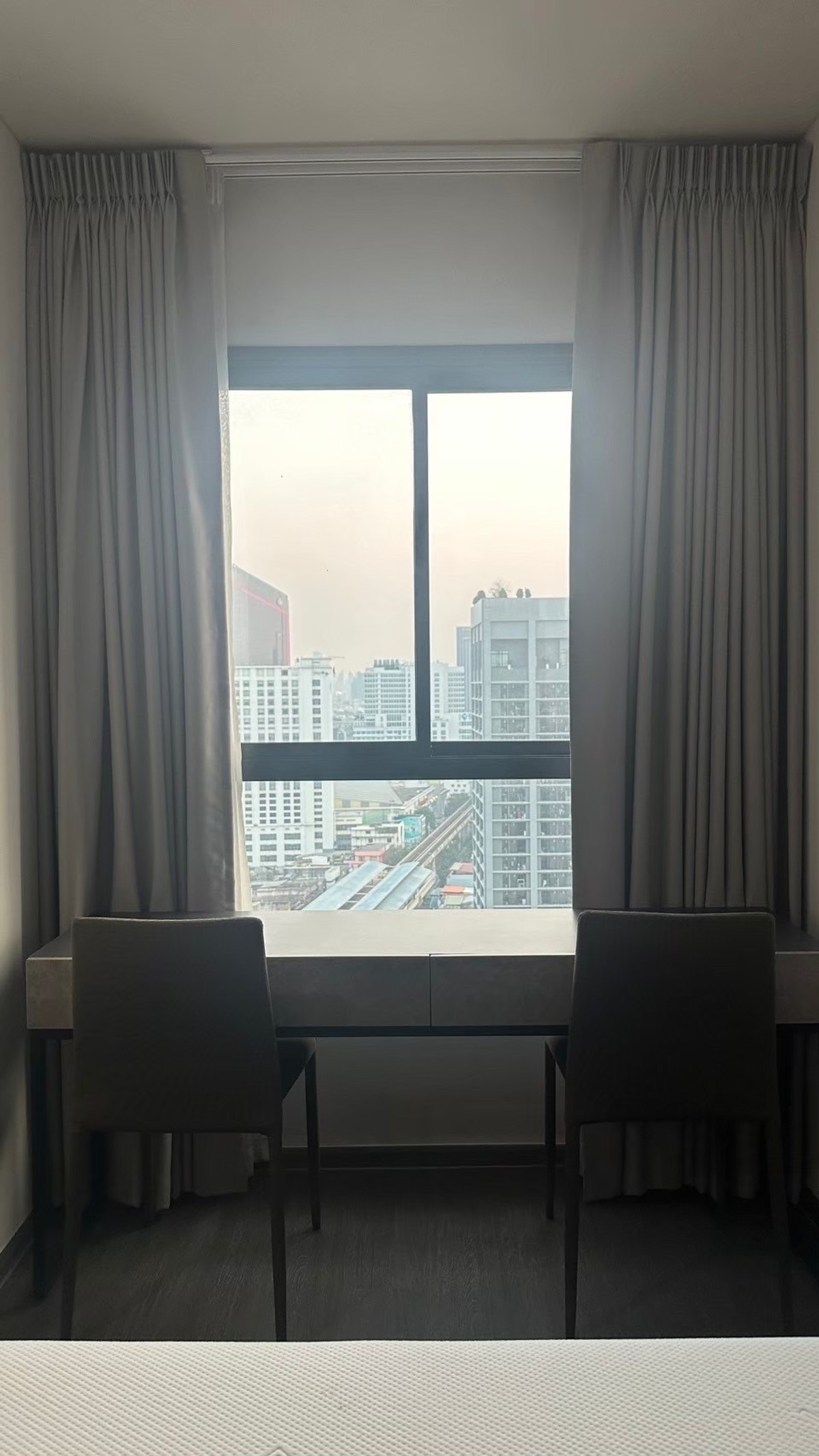 ให้เช่าคอนโดสะพานควาย จตุจักร : 🔥Hot Price🔥IDEO Phaholyothin Chatujak. studio 25sqm 15,500 B 💫ใกล้หมอชิต สะพานควาย ใกล้bts mrt สนใจติดต่อนัดชม พัตเตอร์ 0928895628 Line : plustor_ss 