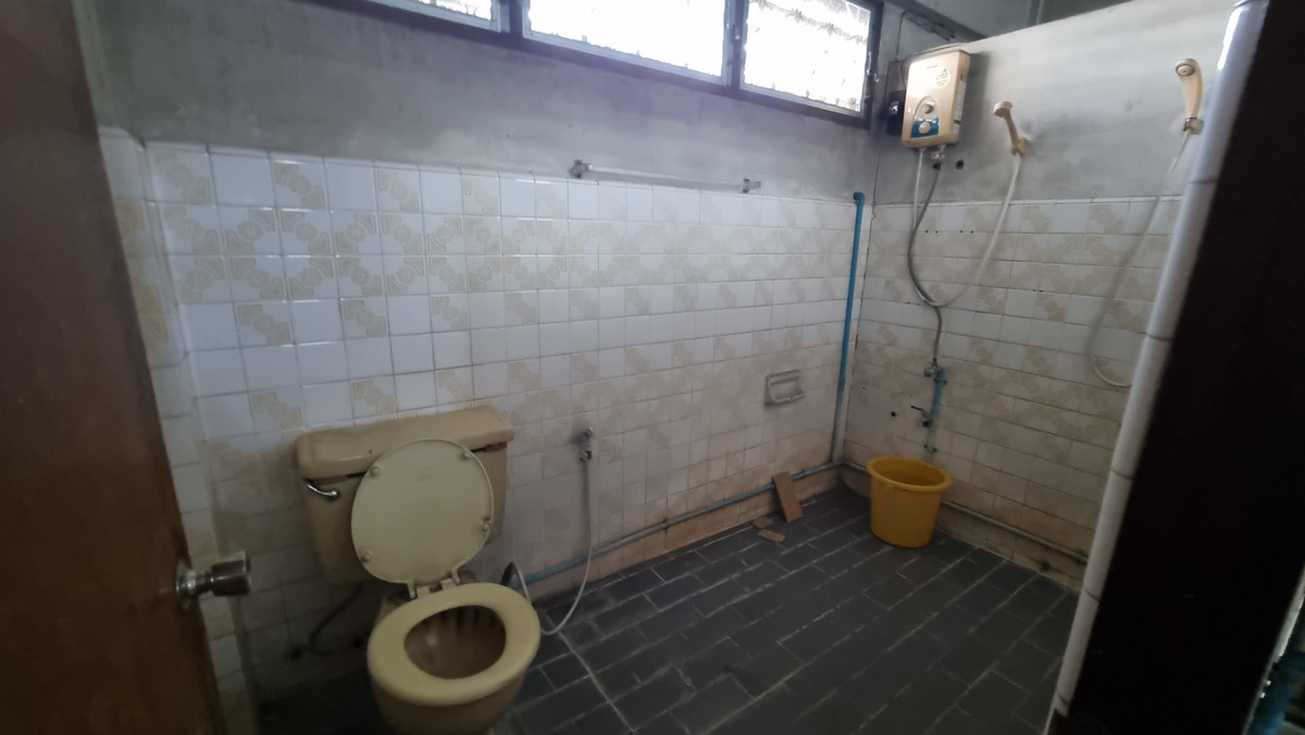 ให้เช่าอาคารพาณิชย์สุขุมวิท อโศก ทองหล่อ : ให้เช่าอาคารพาณิชย์ เอกมัย 4 ชั้น อาคารพาณิชย์ทำเลเอกมัย เหมาะสำหรับทำออฟฟิศ ร้านค้า หรือธุรกิจบริการ