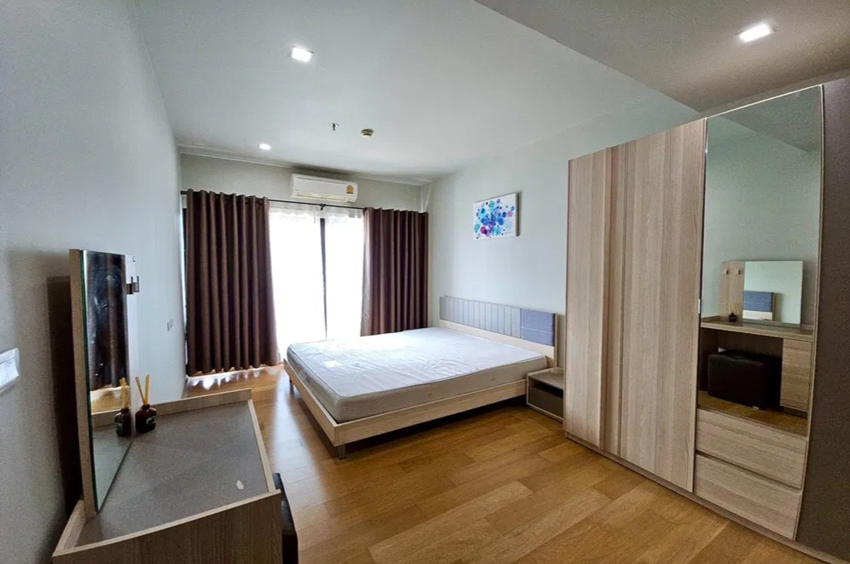 For RentCondoRatchathewi,Phayathai : Noble Revent 50 sq.m. Please add LINE ID @806qphgn o8415o5483 