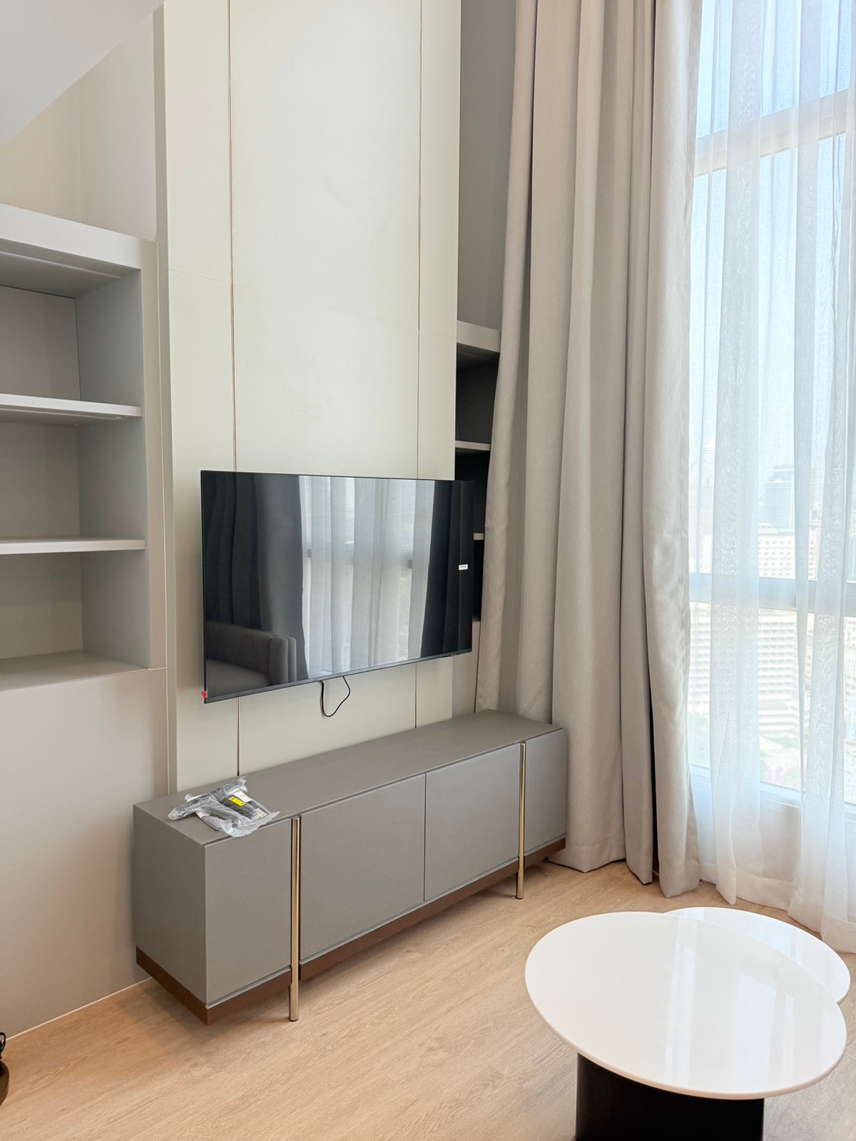 For RentCondoSiam Paragon ,Chulalongkorn,Samyan : 2 floors, 2 bedrooms, for rent, feels like home, Chula location, central area open 24 hours.