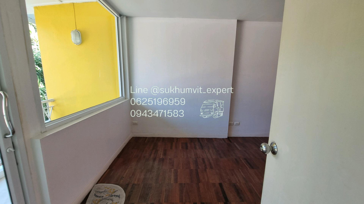 For RentRetail SpaceSukhumvit, Asoke, Thonglor : Shop for rent, Thonglor, no parking. Suitable for businesses that do not use loud noises and are quiet.