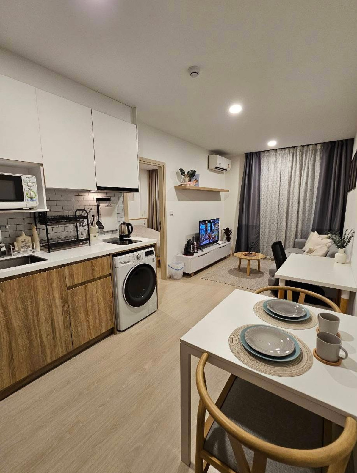 For RentCondoSukhumvit, Asoke, Thonglor : For Rent: Noble Ambience Sukhumvit 42, 24,500 THB [TTr251219]