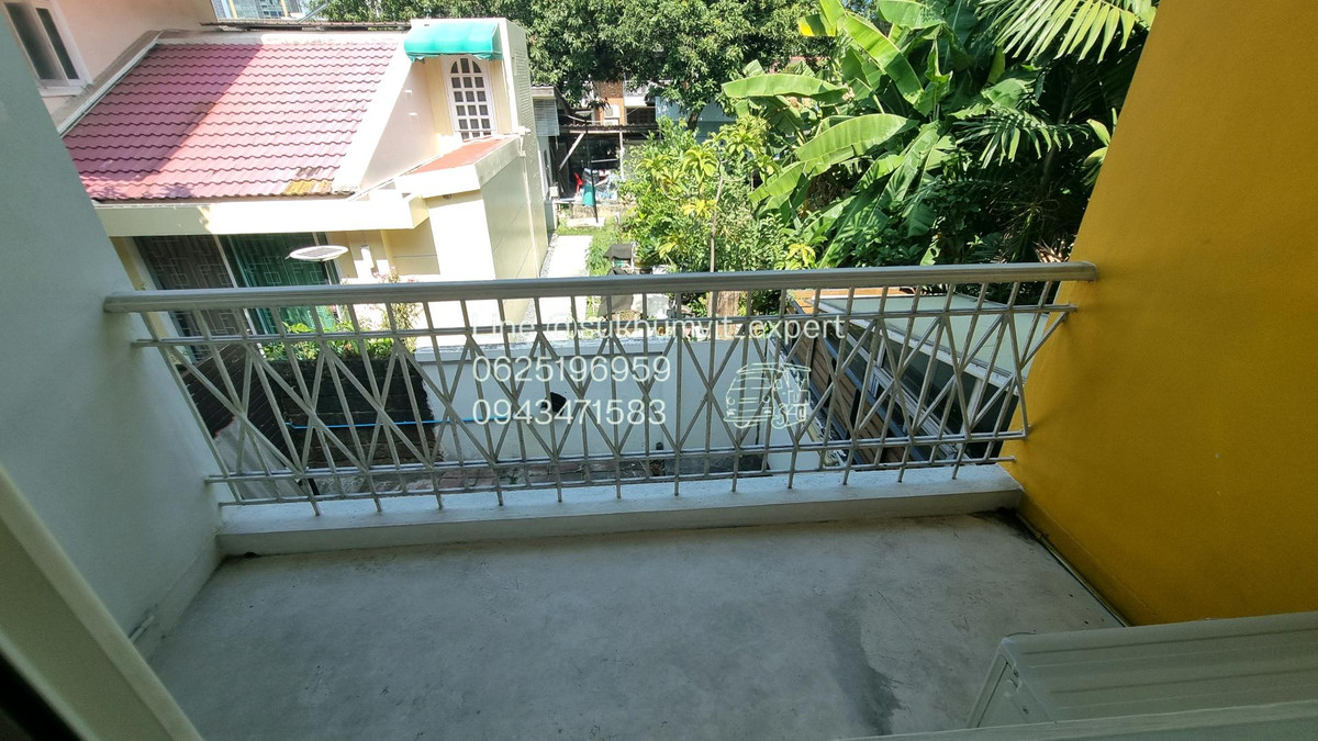 For RentRetail SpaceSukhumvit, Asoke, Thonglor : Shop for rent, Thonglor, no parking. Suitable for businesses that do not use loud noises and are quiet.