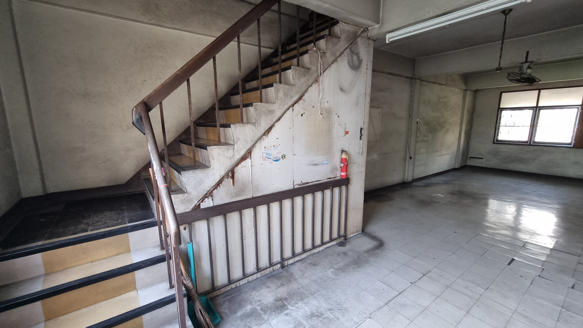 ให้เช่าอาคารพาณิชย์สุขุมวิท อโศก ทองหล่อ : ให้เช่าอาคารพาณิชย์ เอกมัย 4 ชั้น อาคารพาณิชย์ทำเลเอกมัย เหมาะสำหรับทำออฟฟิศ ร้านค้า หรือธุรกิจบริการ