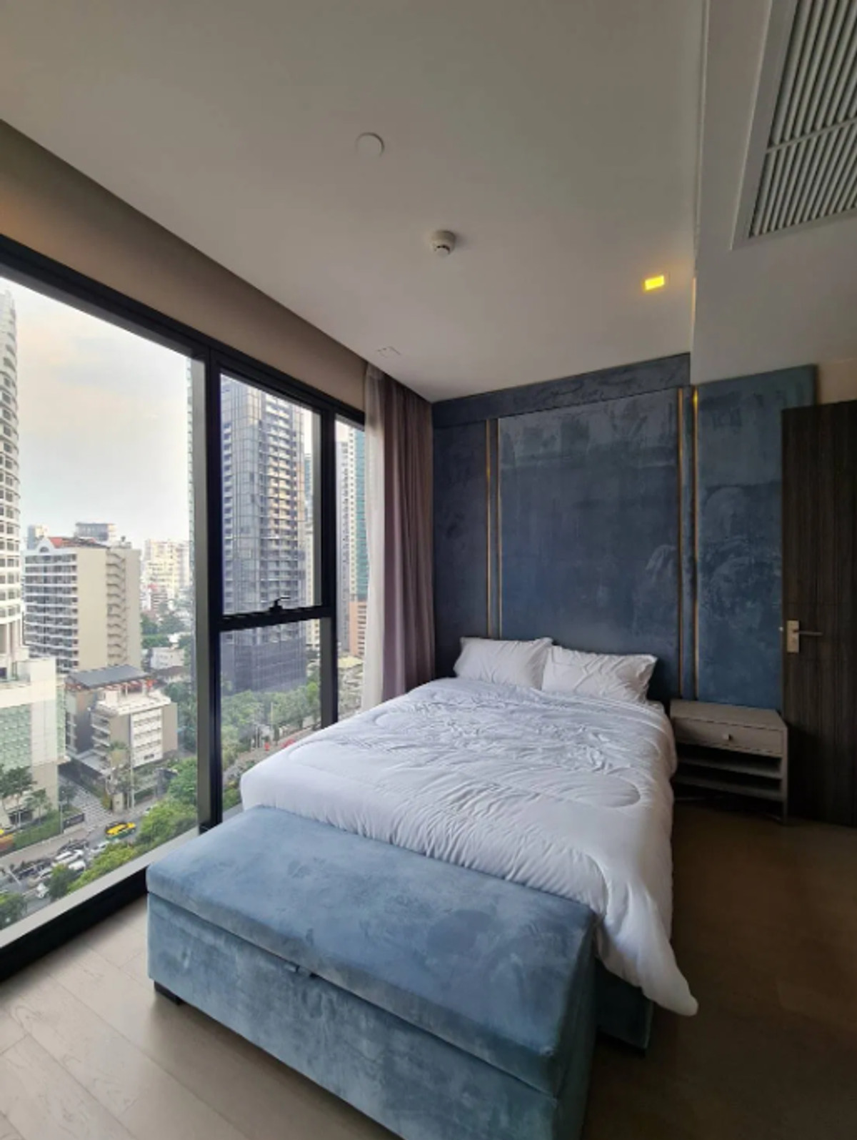 ให้เช่าคอนโดสุขุมวิท อโศก ทองหล่อ : Ashton Asoke 46 sq.m. Please add LINE ID @806qphgn o8415o5483 