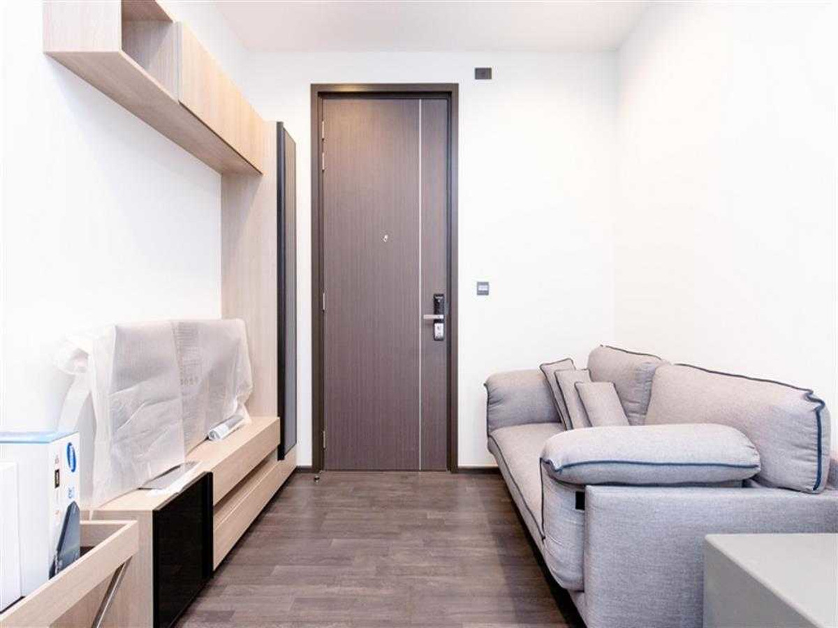 ให้เช่าคอนโดพระราม 9 เพชรบุรีตัดใหม่ RCA : ✨ ห้องว่างพร้อมอยู่ THE LINE Asoke Ratchada ✨ จัดห้องเป็นสัดส่วน อยู่สบาย ไม่อึดอัด เฟอร์ครบ หิ้วกระเป๋าเข้าอยู่ได้เลย 🧳🏙️