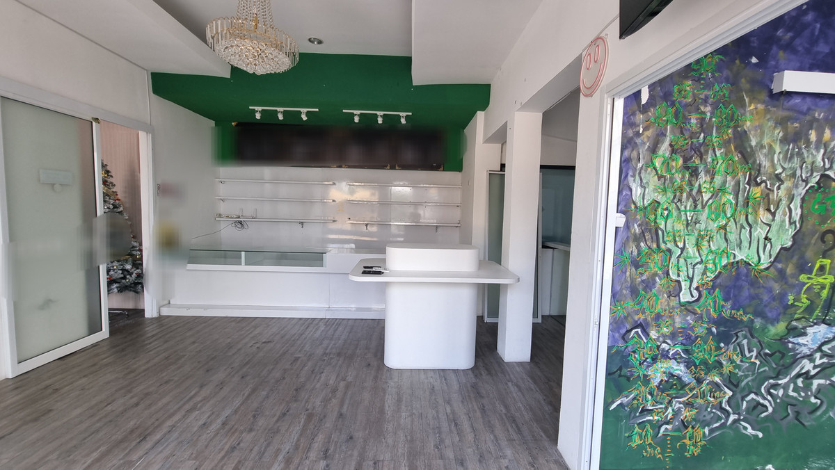 For RentRetail SpaceSukhumvit, Asoke, Thonglor : Shop for rent in Thonglor, suitable for a Japanese bar. Accepting all legal businesses