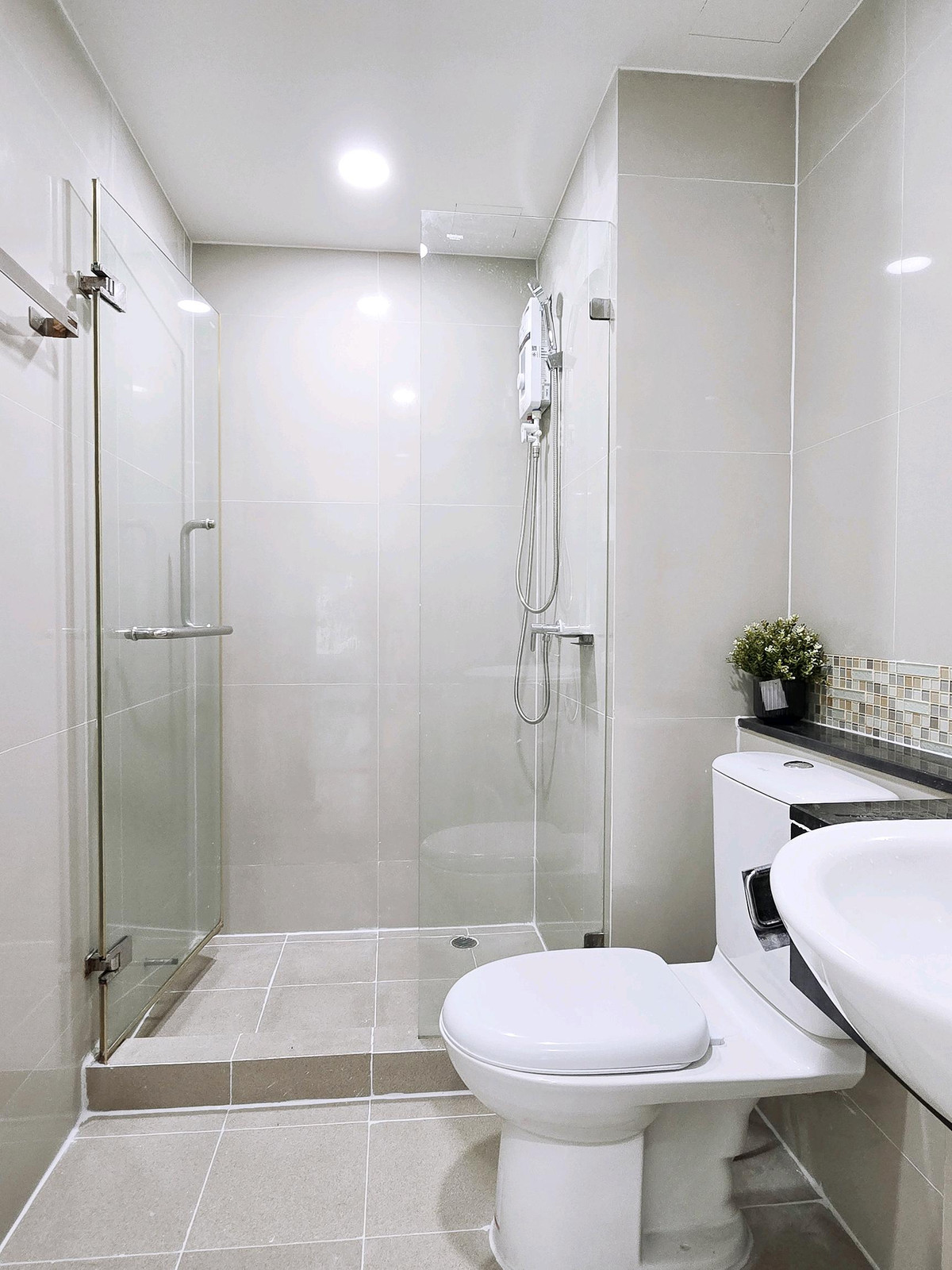 ขายคอนโดลาดพร้าว101 แฮปปี้แลนด์ : ​🌟ติด MRT ที่มีห้อง 2 ห้องนอน 40 ตร.ม.! คุ้มค่าพื้นที่ คุ้มค่าทำเลสุดๆ [เดอะนิช ไอดี ลาดพร้าว 130]