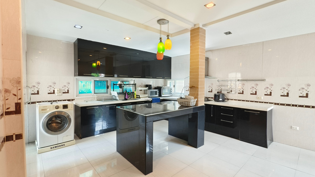 For RentHouseNonthaburi, Bang Yai, Bangbuathong : For Rent | Ready-to-Move-In Single House on Ratchaphruek Road — Furniture, Appliances & Free Wi-Fi Included