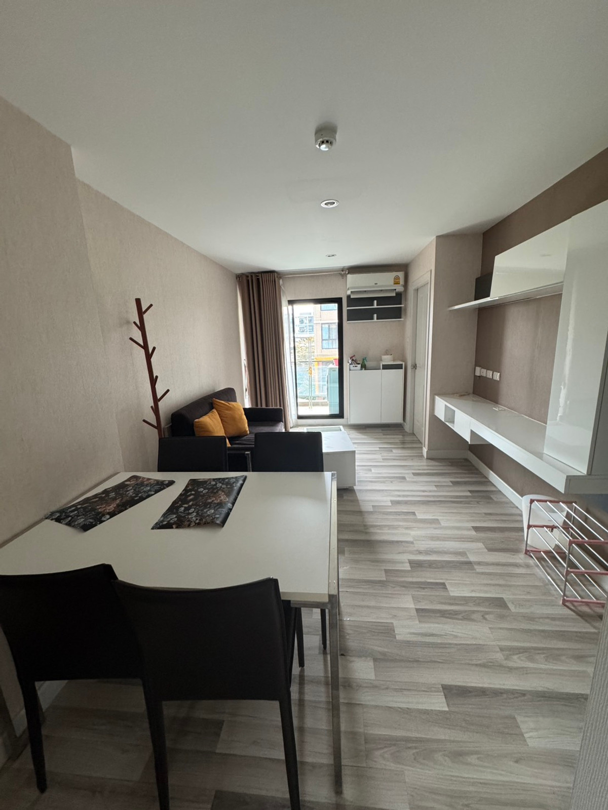 ให้เช่าคอนโดแจ้งวัฒนะ เมืองทอง : ให้เช่าห้อง เดอะคิวบ์พลัส!! 