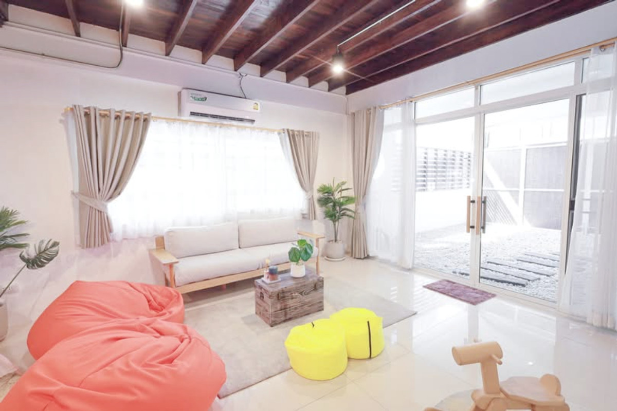 ให้เช่าทาวน์โฮมรัชดา ห้วยขวาง : HK0644♛ทาวน์เฮ้าส์ 3 ห้องนอน ให้เช่า⚝รัชดา-ห้วยขวาง♜MRTศูนย์วัฒนธรรม(950ม.)∞099-5919653,065-9423251▚Line@sureresidence