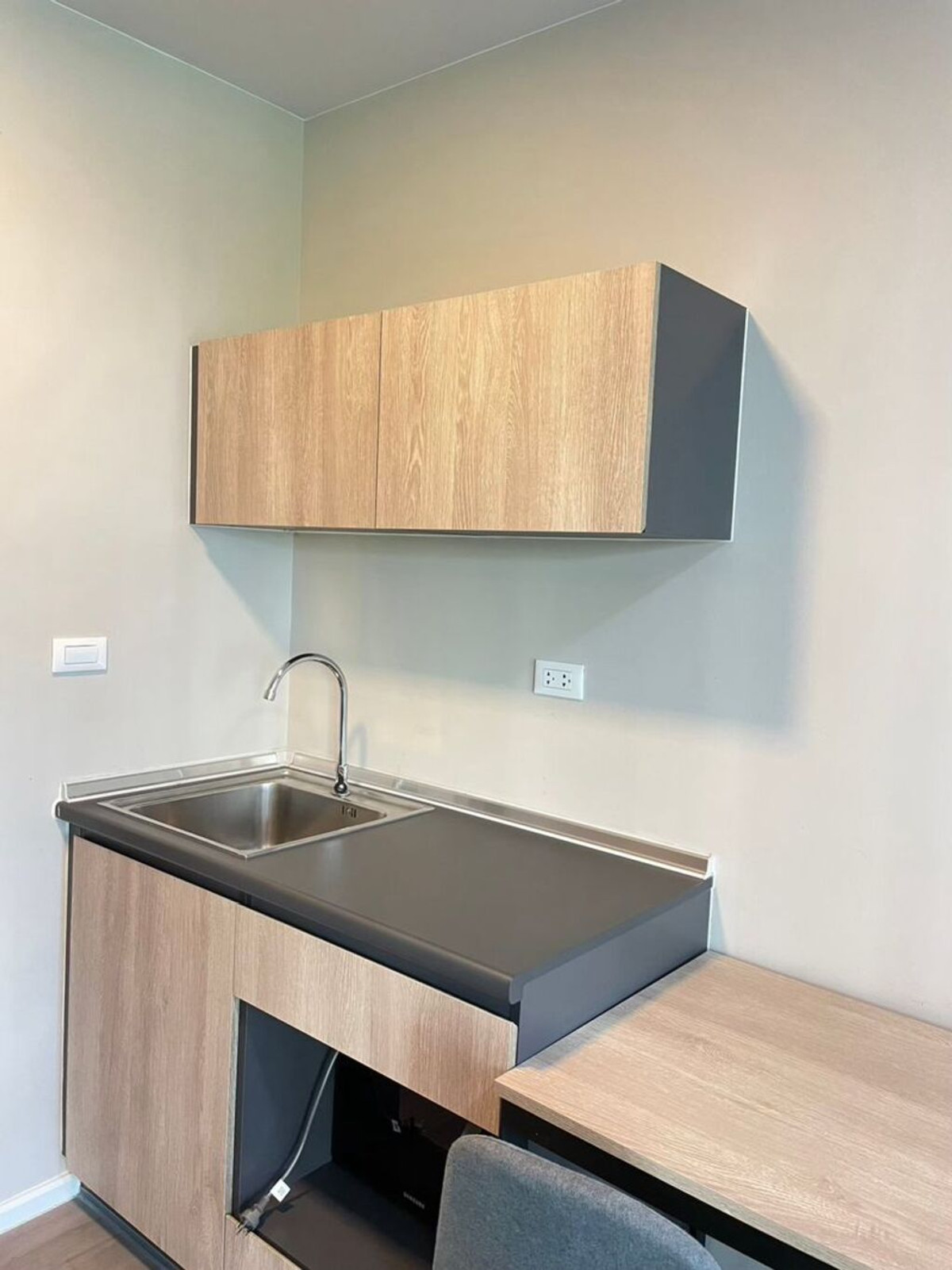 For RentCondoPathum Thani,Rangsit, Thammasat : For Rent Dcondo Campus Hideaway Unit 80/363 (Available 1/1/69) (Pool view)