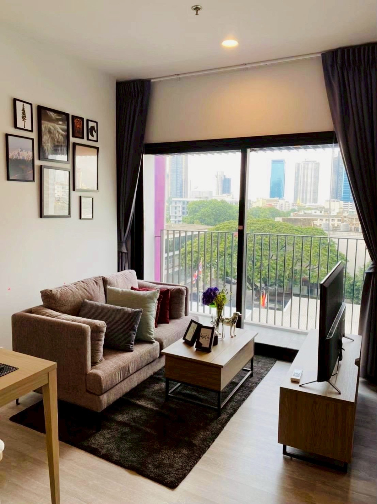 For RentCondoSukhumvit, Asoke, Thonglor : For rent condo XT Ekkamai Sukhumvit63 BTS Ekkamai Code : C8383