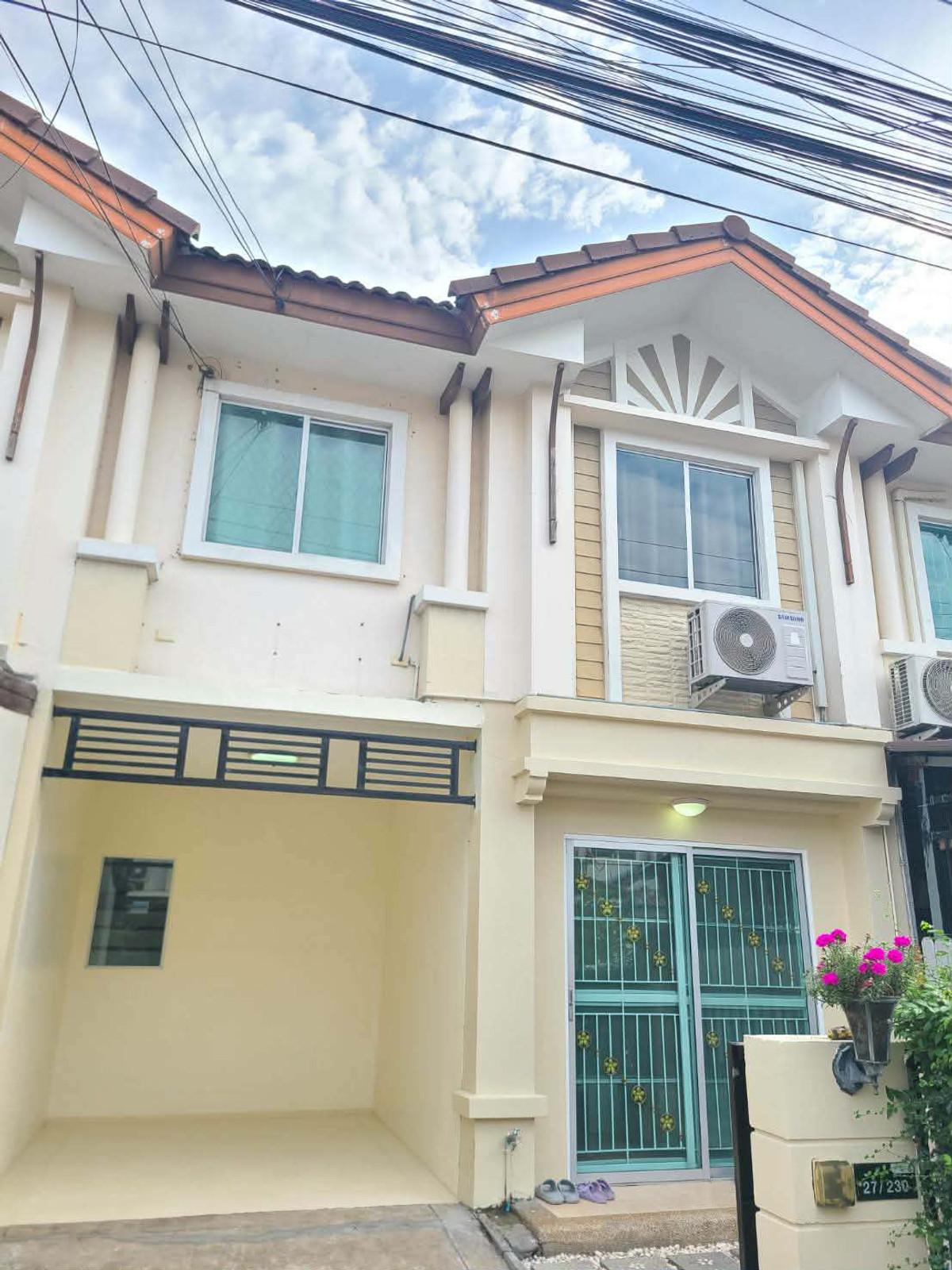 For RentTownhomeMin Buri, Romklao : Townhouse for rent, Pruksa Ville 27 – low price 9,500 per month, ready to move in!