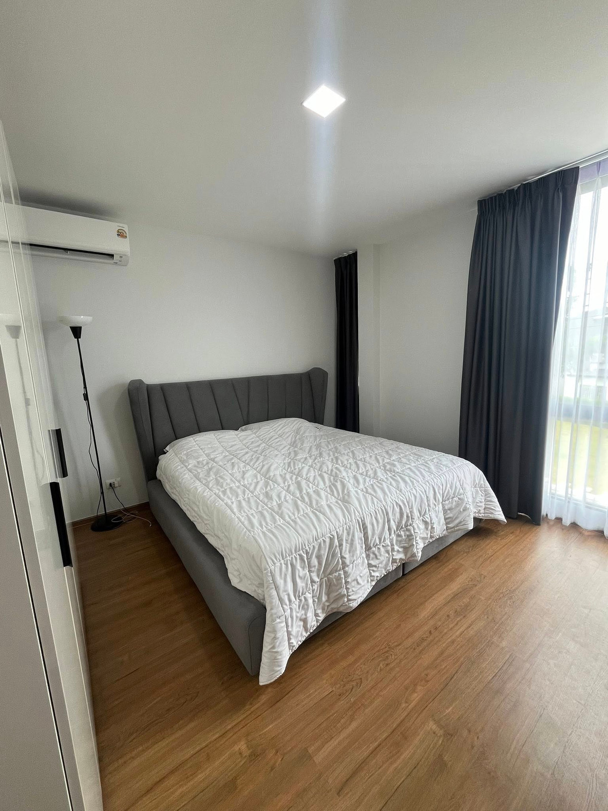 For RentTownhomeBangna, Bearing, Lasalle : K-6673 Corner house, front of the house doesnt collide with anyone, private, Pleno Sukhumvit Bangna 2, garden view, ready to move in, near Mega Bangna.