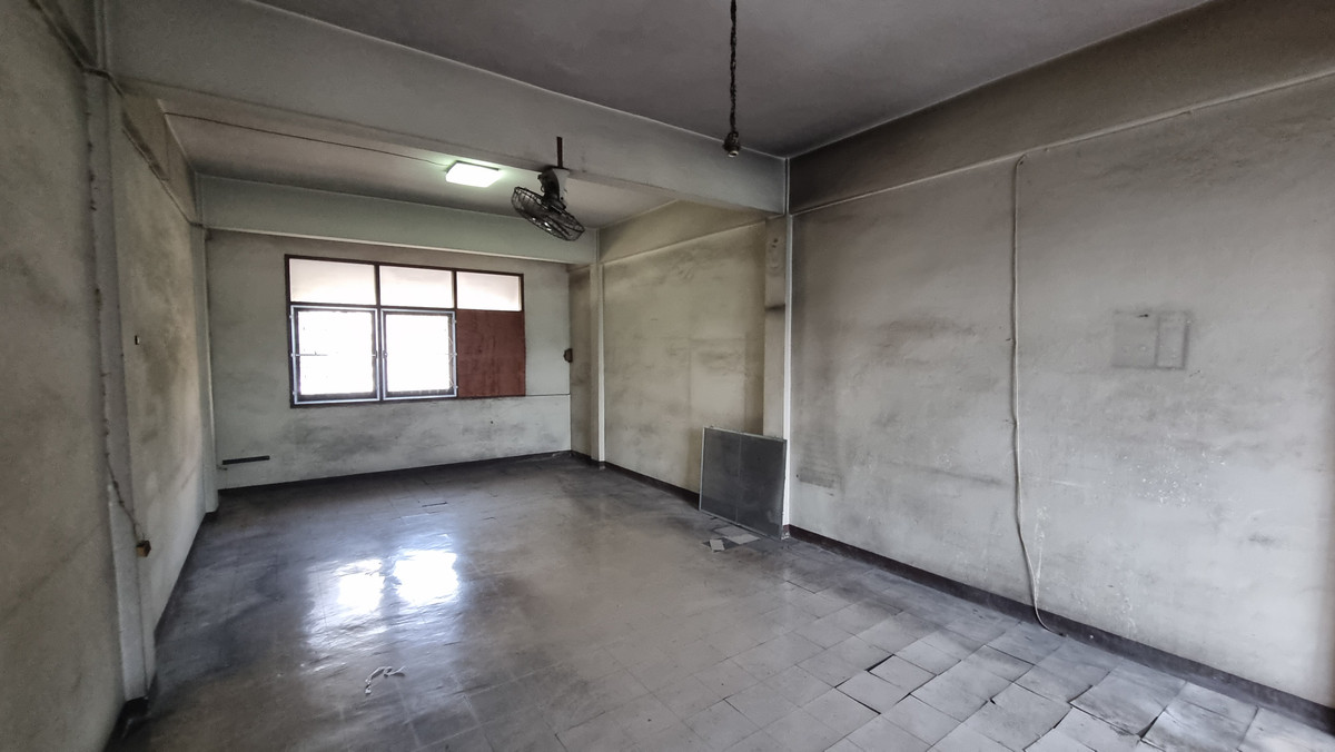 ให้เช่าอาคารพาณิชย์สุขุมวิท อโศก ทองหล่อ : ให้เช่าอาคารพาณิชย์ เอกมัย 4 ชั้น อาคารพาณิชย์ทำเลเอกมัย เหมาะสำหรับทำออฟฟิศ ร้านค้า หรือธุรกิจบริการ