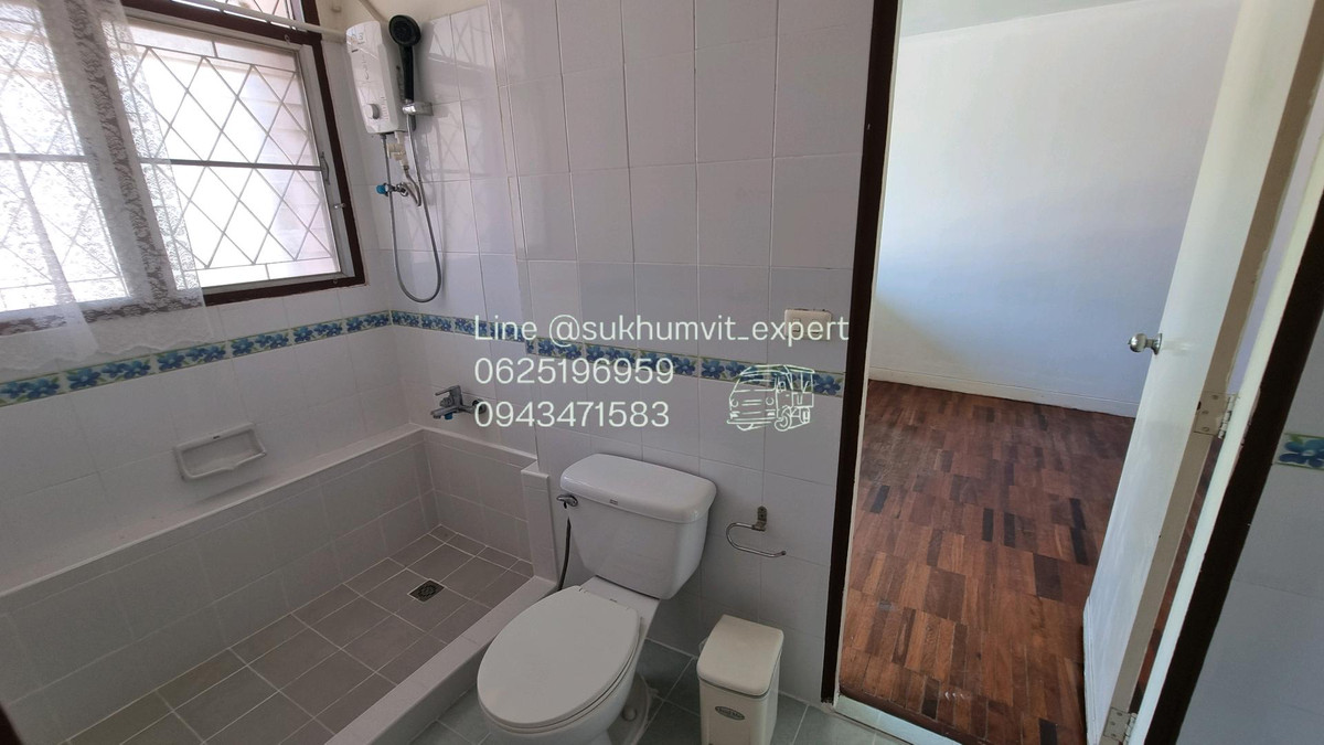 For RentRetail SpaceSukhumvit, Asoke, Thonglor : Shop for rent, Thonglor, no parking. Suitable for businesses that do not use loud noises and are quiet.