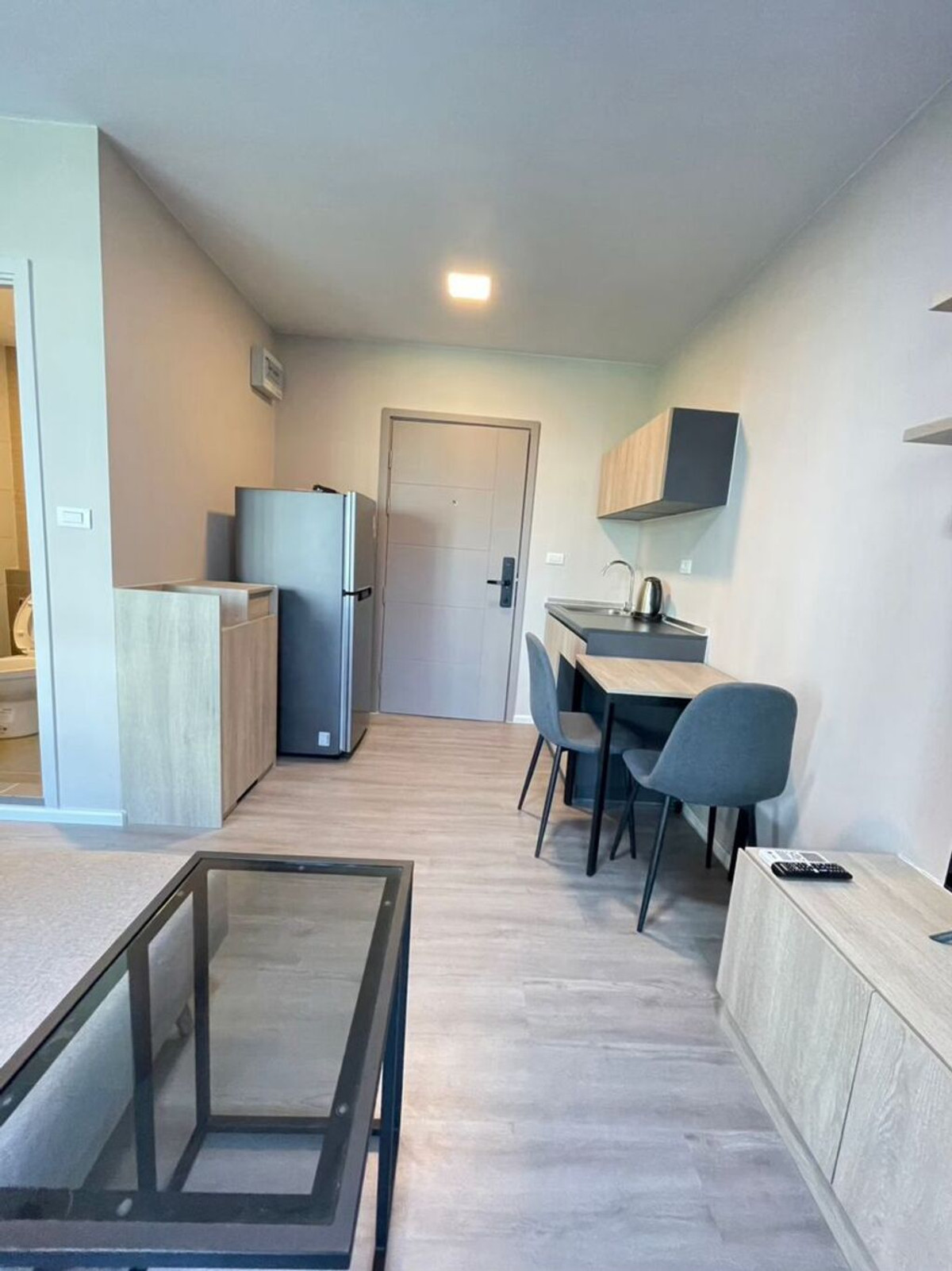 For RentCondoPathum Thani,Rangsit, Thammasat : For Rent Dcondo Campus Hideaway Unit 80/363 (Available 1/1/69) (Pool view)