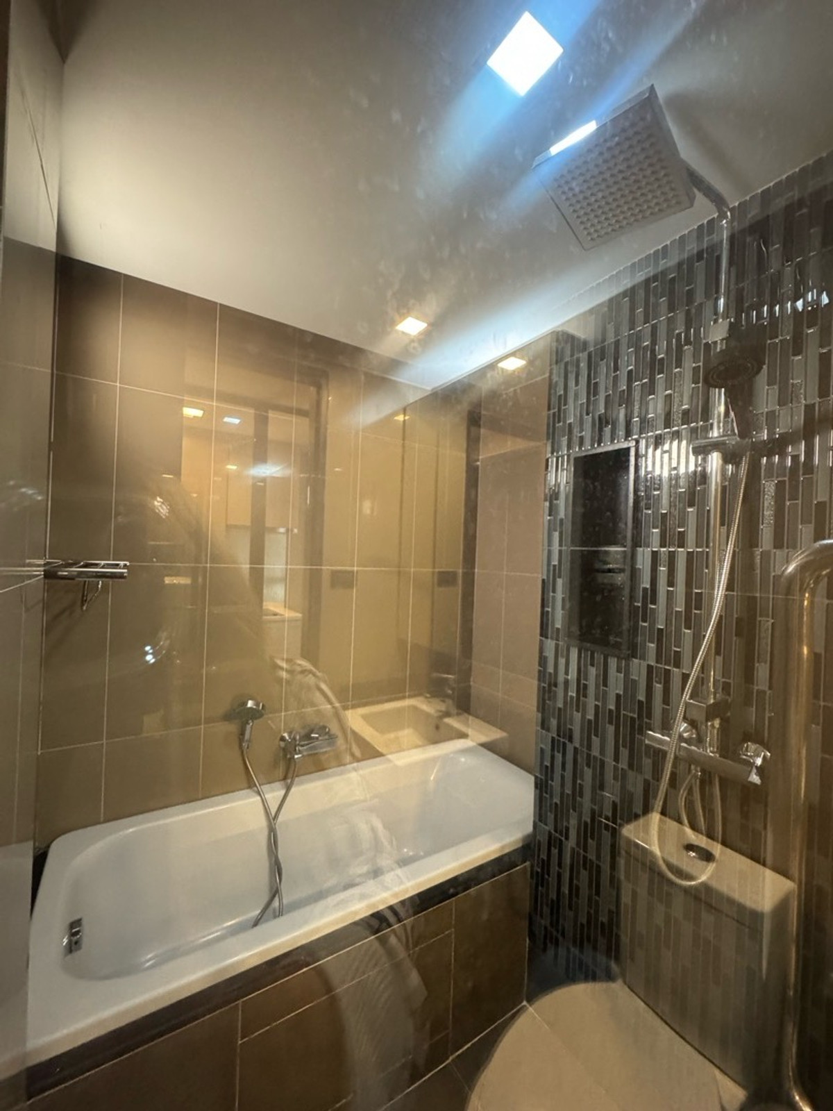For RentCondoSukhumvit, Asoke, Thonglor : 🔥For Rent Now! 🔥Tidy Thonglor, 1 Bedroom, 1 Bathroom. Fully Furnished and Equipped. Ready to Move In Immediately!
