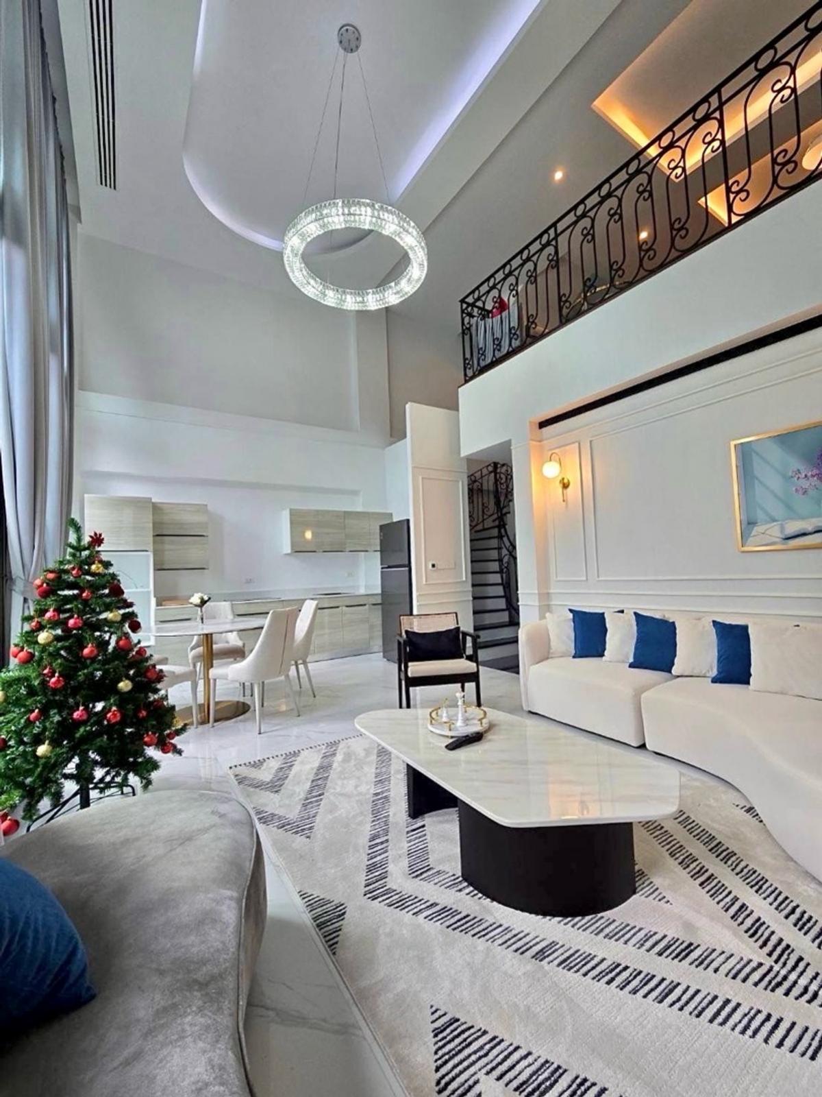 ให้เช่าบ้านสุขุมวิท อโศก ทองหล่อ : 28/01/2026, ให้เช่า ! บ้านเดี่ยวทรงสูงสุดหรู 3 ชั้น บนทำเลใจกลางเมือง ซอยสุขุมวิท 67  ห่างจากหน้าซอยเพียง 500 เมตร สามารถดัดแปลงเป็นออฟฟิศ เดิน 7 นาทีถึง BTS ใกล้ทางขึ้นลงทางด่วน