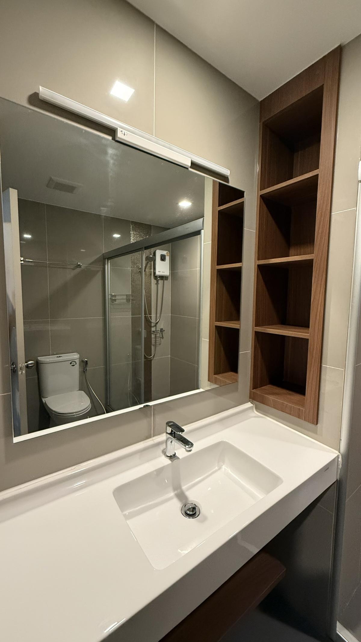 ให้เช่าคอนโดบางแค เพชรเกษม : 28/02/2026, คอนโด Ideo Rama 9-Asoke 1 ห้องนอน สะดวกใกล้ BTS/MRT พระราม 9 
เช่าเพียง 25,000 บาท/เดือน พร้อมสิ่งอำนวยความสะดวกครบครัน!