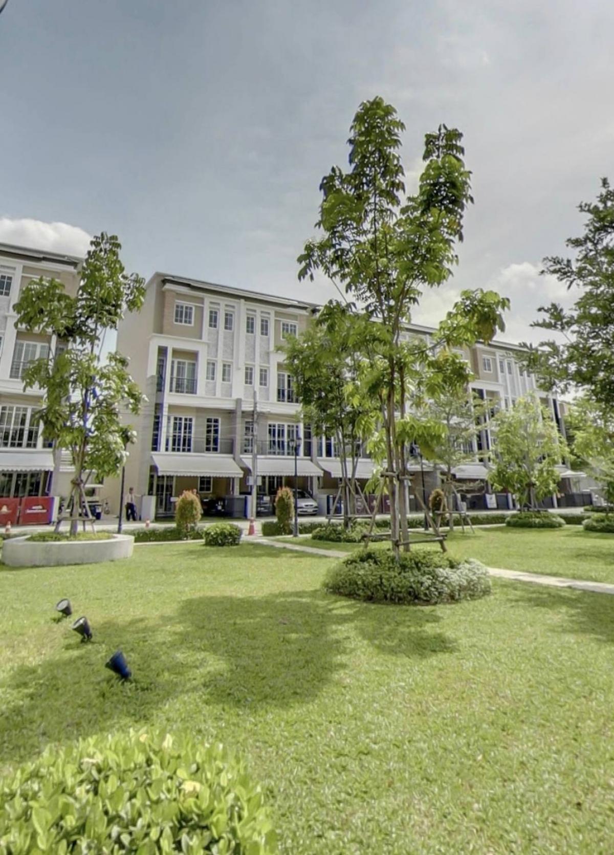 ขายทาวน์โฮมอ่อนนุช อุดมสุข : 28/02/2026, The Master@BTS Udomsuk 3 ห้องนอน 266 ตรม. ใกล้ BTS อุดมสุข พร้อมอยู่ บนที่ดิน 22.1 ตร.วา ราคาพิเศษ 14.99 ล้าน