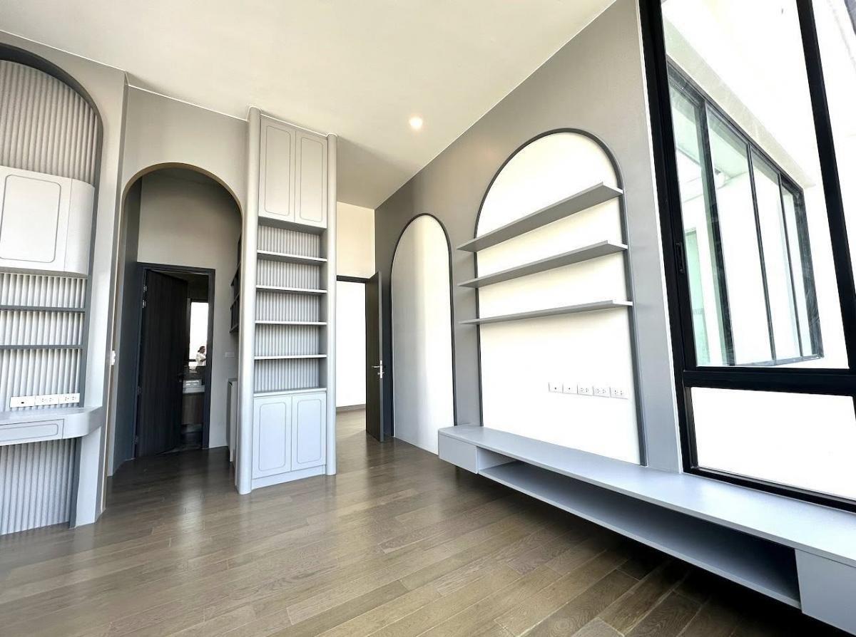 For SaleHouseKasetsart, Ratchayothin : Luxurious pool villa with 5 bedrooms, area 700 sq m. Location in the heart of Ramintra, near the BTS, price 65 million baht.