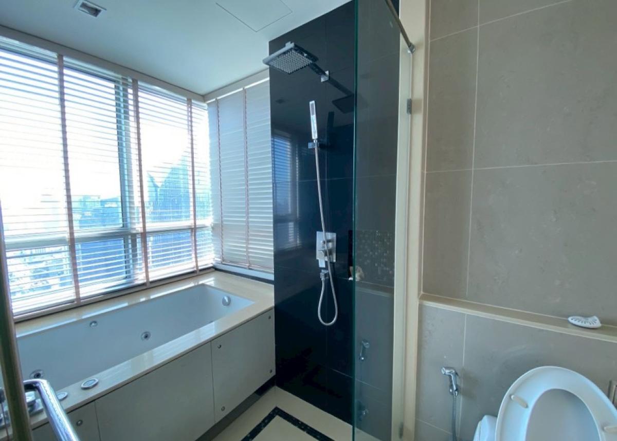 ขายคอนโดพระราม 9 เพชรบุรีตัดใหม่ RCA : 07/03/2026, รวมค่าโอนคอนโดหรู The Address Asoke 2 ห้องนอน ใจกลางเมือง ใกล้ MRT เพชรบุรี พื้นที่กว้าง 124 ตร.ม. พร้อม Facilities ครบ คุ้มทุกการลงทุน!