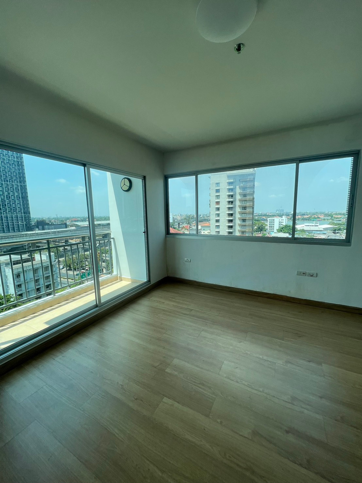 ขายคอนโดรัตนาธิเบศร์ สนามบินน้ำ พระนั่งเกล้า : ขายคอนโด 2 ห้องนอน ศุภาลัย ซิตี้ รีสอร์ท พระนั่งเกล้า