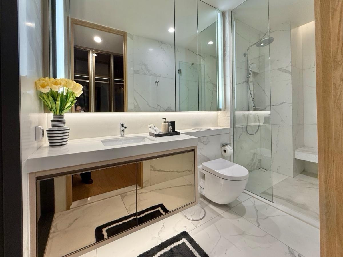 For SaleCondoRama3 (Riverside),Satupadit : ✅Best price ✅KingsQuare Residence size 211 Sq.m 3 bed 3 bath special only 48.8 MB only!!! Contact 086-795-9997 (Jimmy)