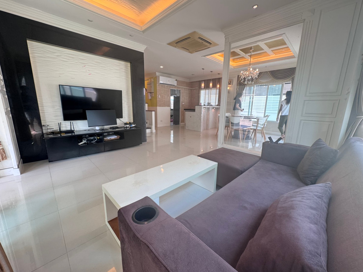 ให้เช่าบ้านพระราม 2 บางขุนเทียน : บ้านเดี่ยว The Grand Rama2 หมุ่บ้านสวย ติดถนนพระราม2 เฟอนิเจ้อครบ พร้อมให้เช่า สอบถามได้ครับ