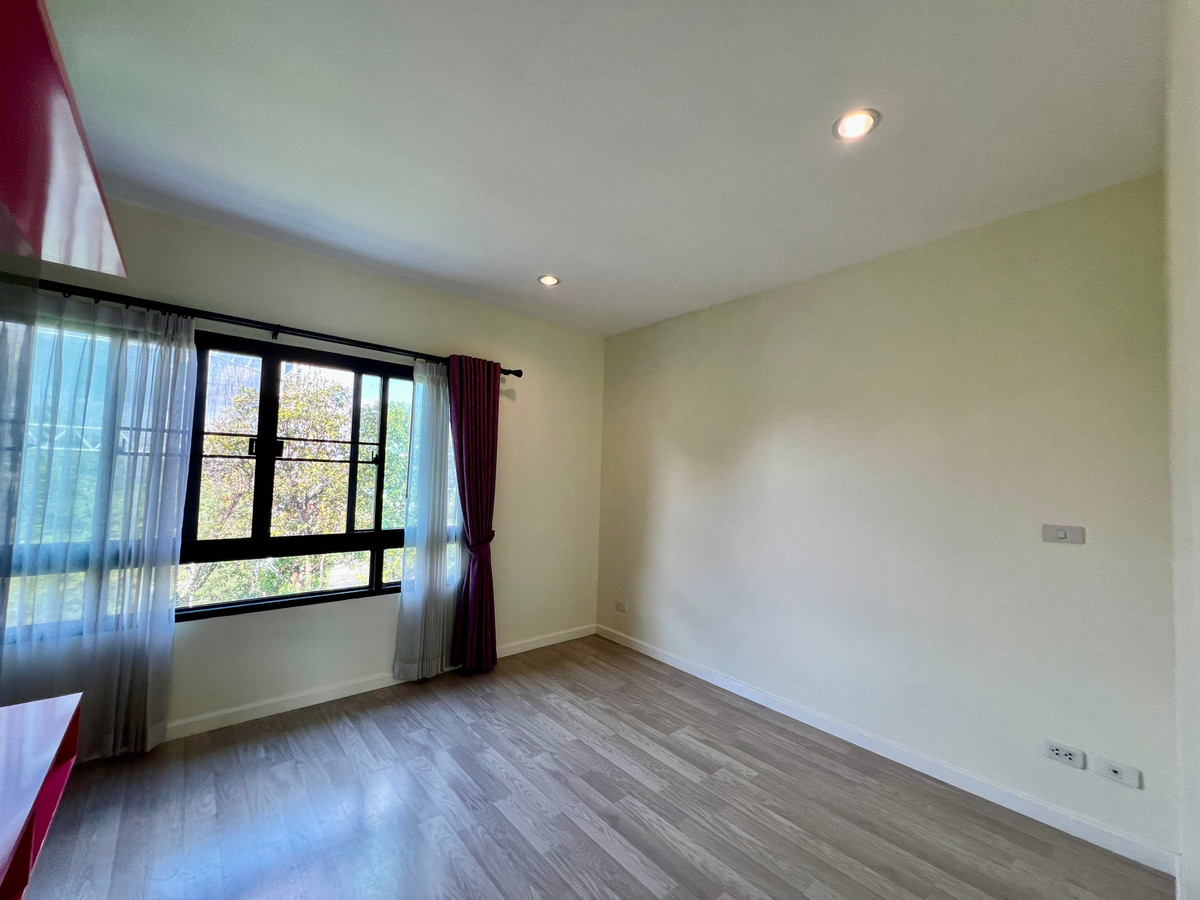 For SaleTownhomePattanakan, Srinakarin : Urgent Sale | Newly Renovated 3-Storey Townhome PATIO Srinakarin–Rama 9 | Prime Krungthep Kreetha Location