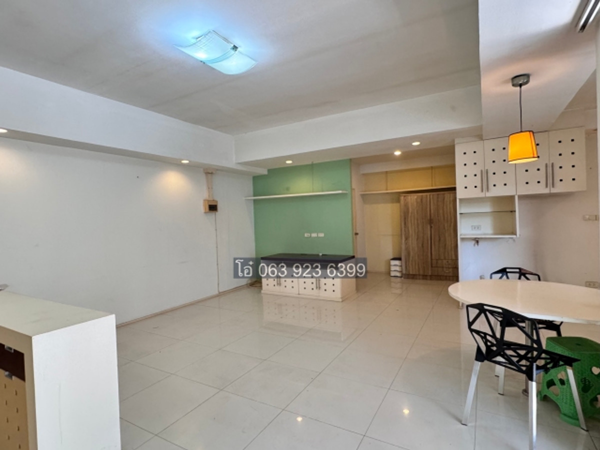 ขายคอนโดพัฒนาการ ศรีนครินทร์ : ขาย เซนต์ชาร์ม คอนโดมิเนียม เฟส1 79.56 ตรม ใกล้ รถไฟฟ้า สายสีเหลือง สถานี ศรีนครินทร์ 38