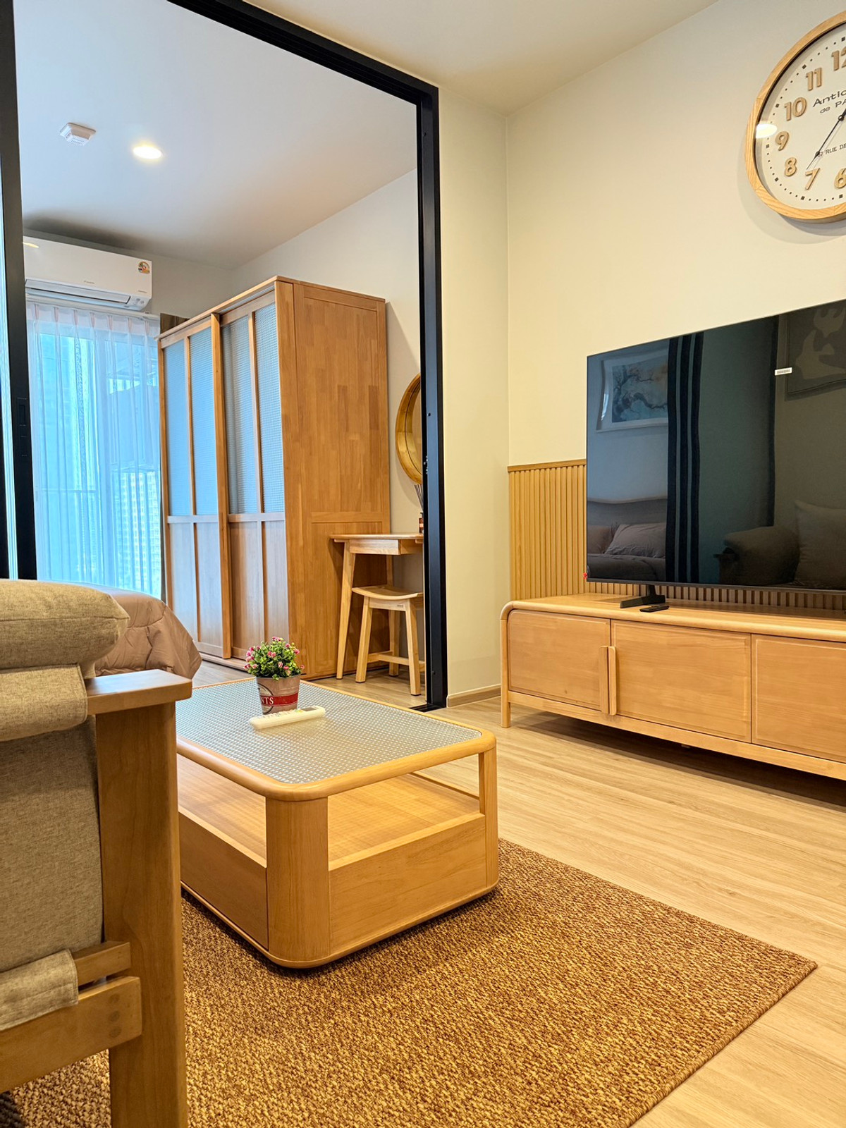 ให้เช่าคอนโดสุขุมวิท อโศก ทองหล่อ : อยากอยู่ทำเลทองหล่อ ห้องใหม่และแต่งเต็มไม่เหมือนใคร พร้อมอยู่วันนี้ ทักด่วน!!