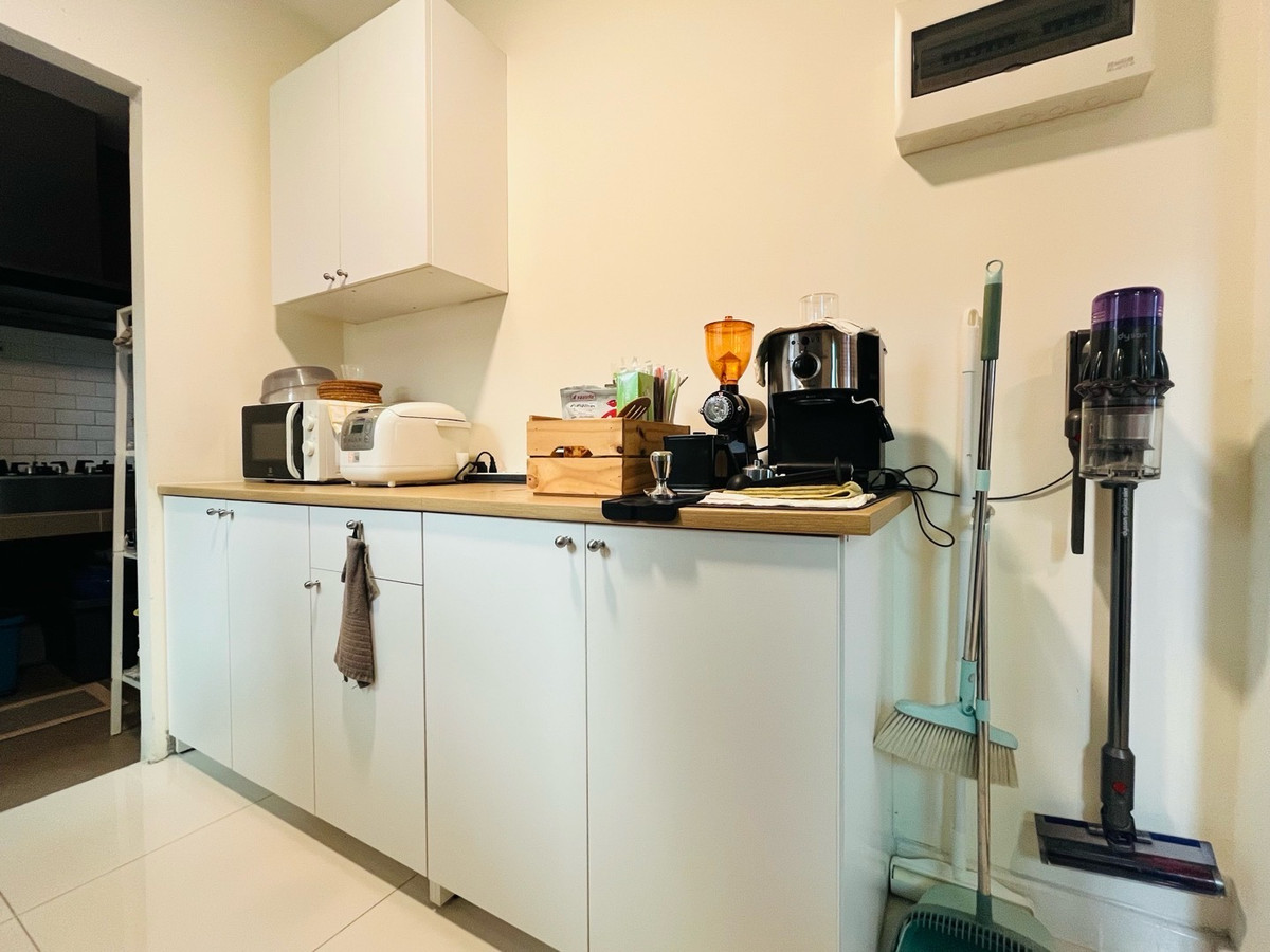 ขายบ้านมีนบุรี-ร่มเกล้า : ขาดทุน7แสน! บ้านใหม่ไม่ค่อยอยู่ ขายภัสสรรามคำแหง-ราษฎร์พัฒนา ซอยมิสทีน สวยเหมือนนางฟ้า ทำเลดีเดินทางสะดวกใกล้รถไฟฟ้า แอร์พอร์ตลิงค์ Top,7-11, Lotus ,JC รอบหมู่บ้าน