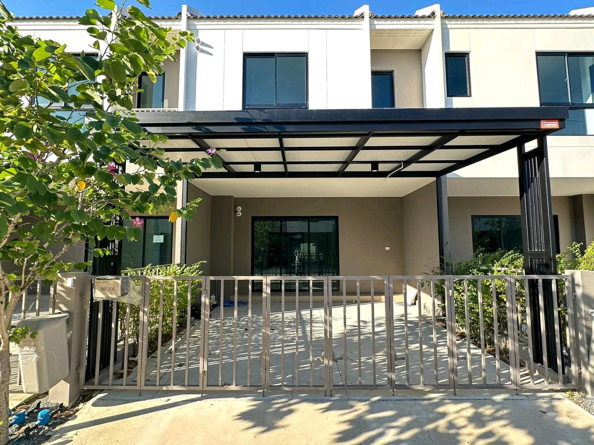 For RentTownhomePathum Thani,Rangsit, Thammasat : Phahonyothin Vibhavadi) has solar cells.