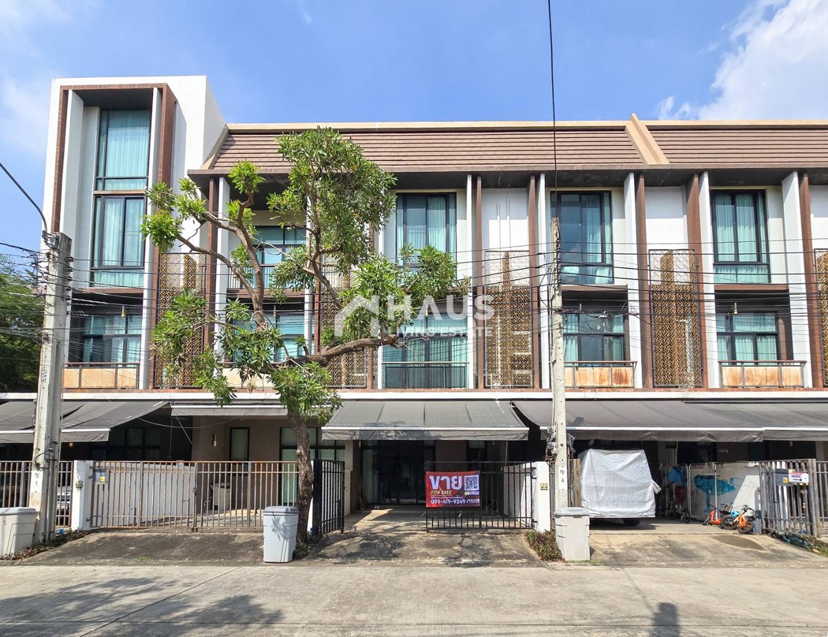 ขายทาวน์โฮมบางซื่อ วงศ์สว่าง เตาปูน : 🔥 ขายทาวน์โฮม ฟลอร่า วงศ์สว่าง 🔥 Flora Wongsawang / 4 ห้องนอน #TNGM026