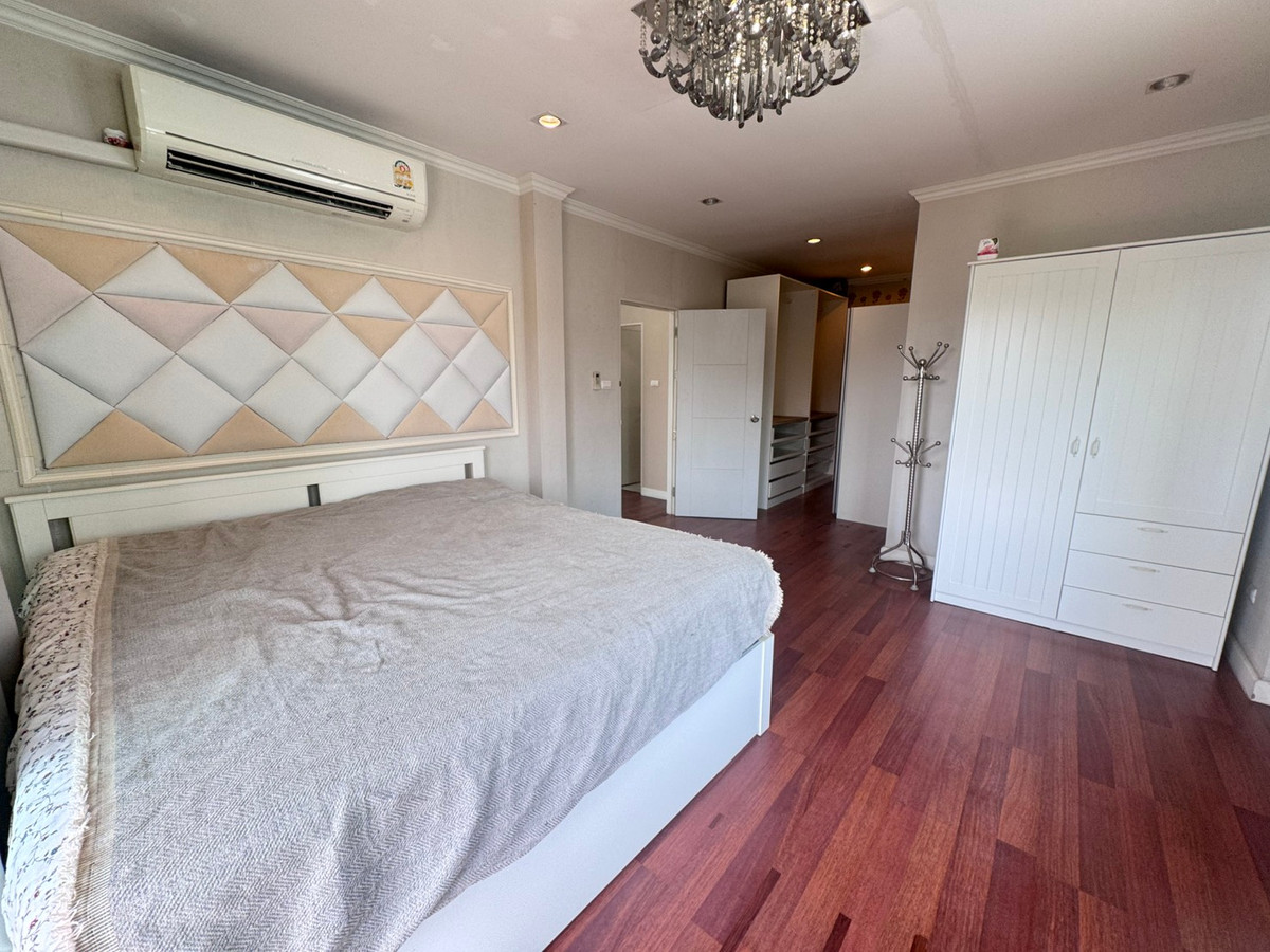 ให้เช่าบ้านพระราม 2 บางขุนเทียน : บ้านเดี่ยว The Grand Rama2 หมุ่บ้านสวย ติดถนนพระราม2 เฟอนิเจ้อครบ พร้อมให้เช่า สอบถามได้ครับ