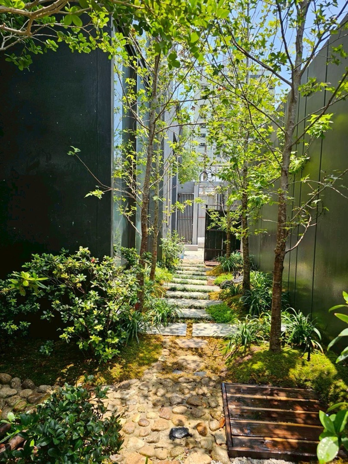 For SaleHome OfficeChokchai 4, Ladprao 71, Ladprao 48, : 📢 Home Office Just 50 m from BTS | Ladprao | Private Lift + Pocket Garden | Fully Furnished | Special Discount 5 MB