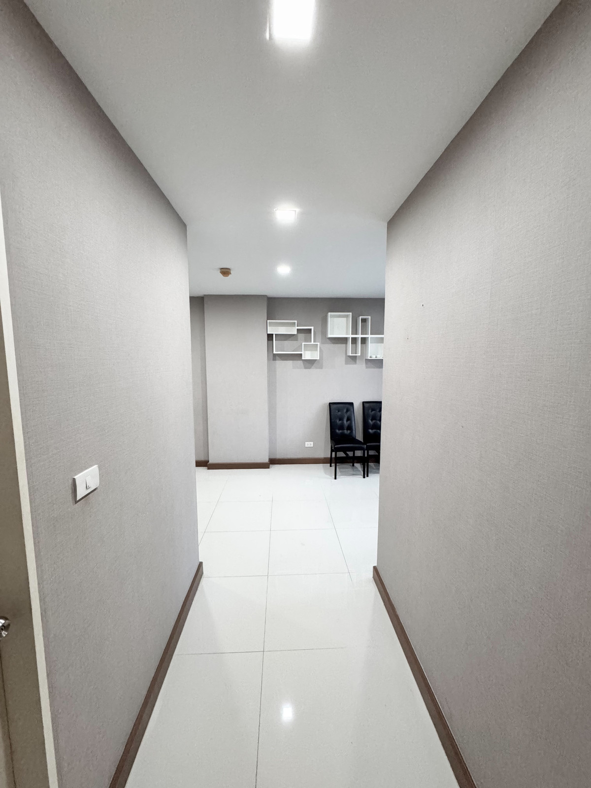 ให้เช่าคอนโดลาดกระบัง สุวรรณภูมิ : ให้เช่า ！！ คอนโด แอร์ลิงค์ เรสซิเดนซ์ (Airlink Residents) พร้อมอยู่ เครื่องใช้ไฟฟ้าครบครัน  2 ห้องนอน 2 ห้องน้ำ 