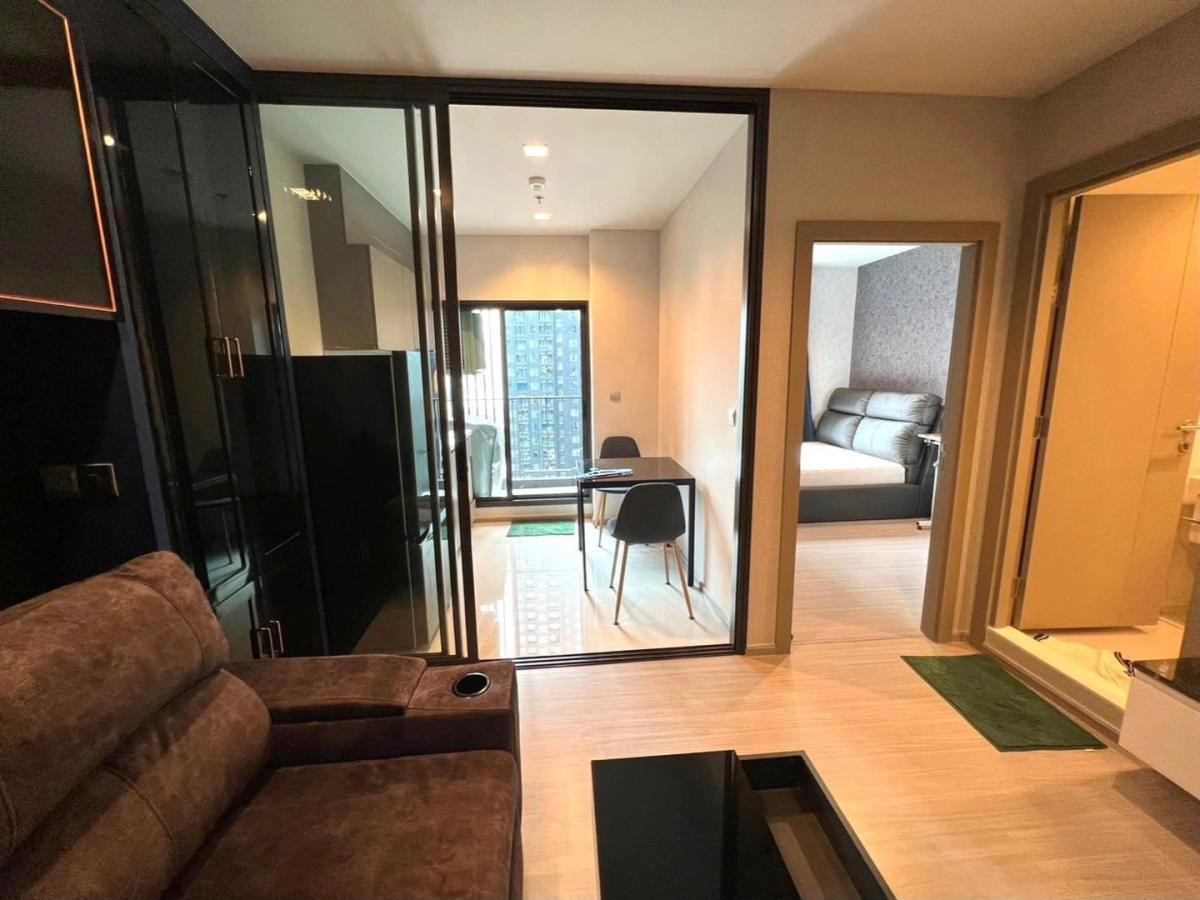 For RentCondoRama9, Petchburi, RCA : Condo for Rent: Life Asoke‑Rama 9 Nearest MRT: MRT พระราม 9