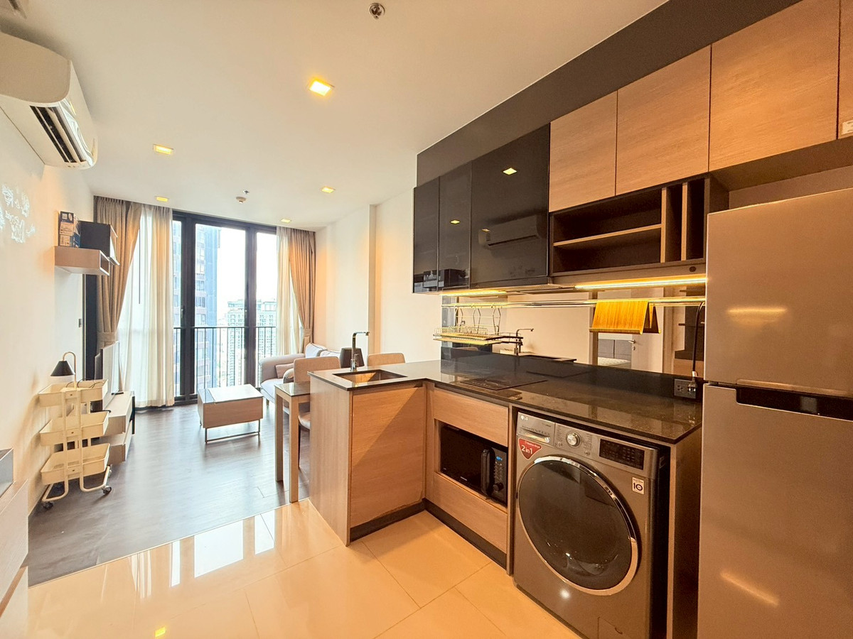 For RentCondoRama9, Petchburi, RCA : 🏙️✨ Condo for Rent: THE LINE Asoke – Ratchada ✨🏙️ 💰 Rental price 23,500 THB/month 🛏️ Ready to move in, high floor unit with Rama 9 city view