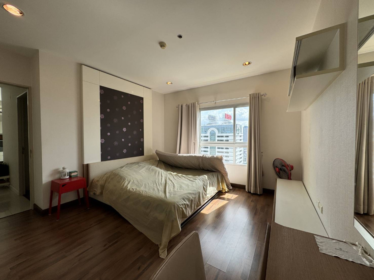 For SaleCondoWongwianyai, Charoennakor : For Sale Condo , Q House Sathorn , high floor , BTS-Krung Thon Buri , Khlong Ton Sai , Khlong San , Bangkok , CX-140108