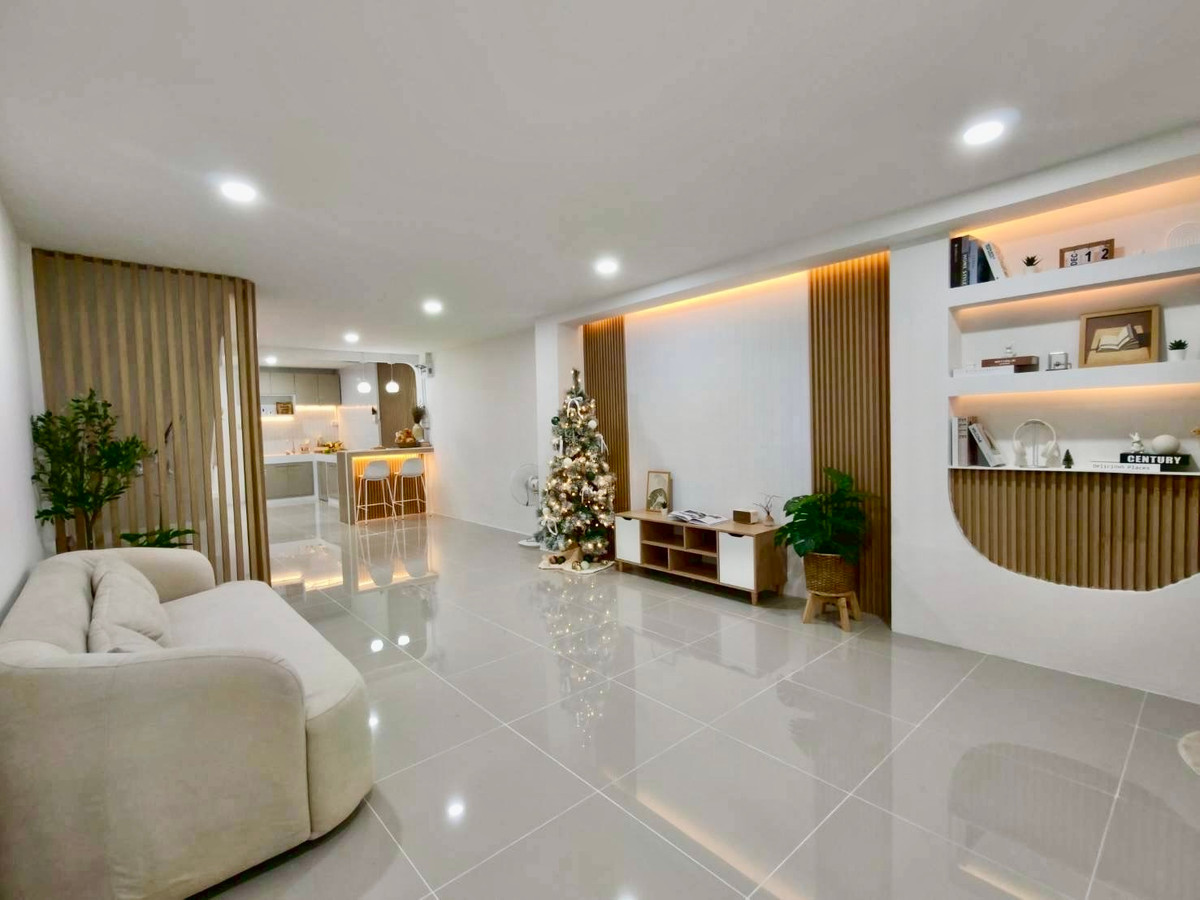 For SaleTownhomeKaset Nawamin,Ladplakao : 2-story townhome for sale, newly renovated, ready to move in | Khlong Chan Villa 3 Nawamin 147 | near the Pink Line BTS