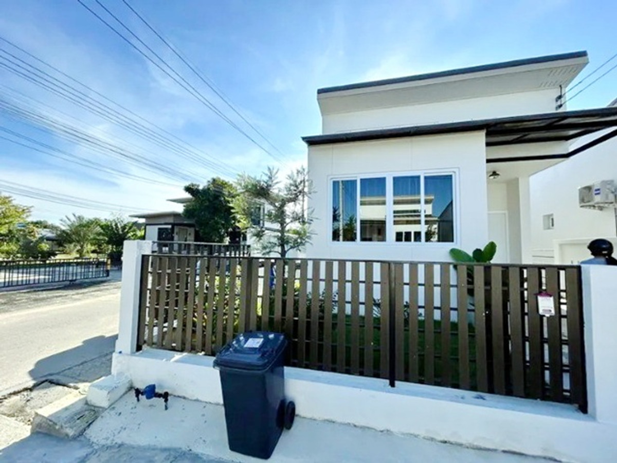 For RentHousePhutthamonthon, Salaya : Soi RaiKhing 34-38. Don Wai Floating Market 2.9 km. PT Gas Station Sam Phran 4 1.7 km. Single-story