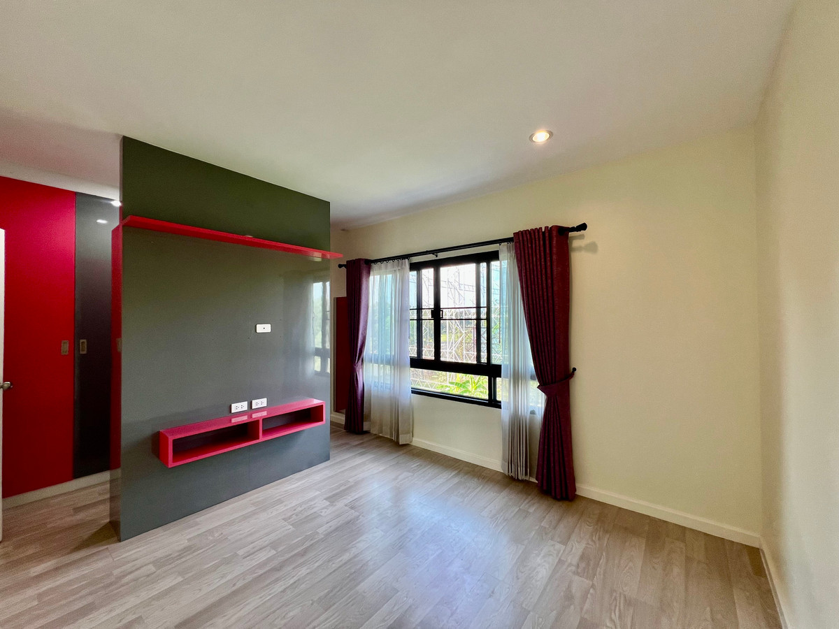 For SaleTownhomePattanakan, Srinakarin : Urgent Sale | Newly Renovated 3-Storey Townhome PATIO Srinakarin–Rama 9 | Prime Krungthep Kreetha Location