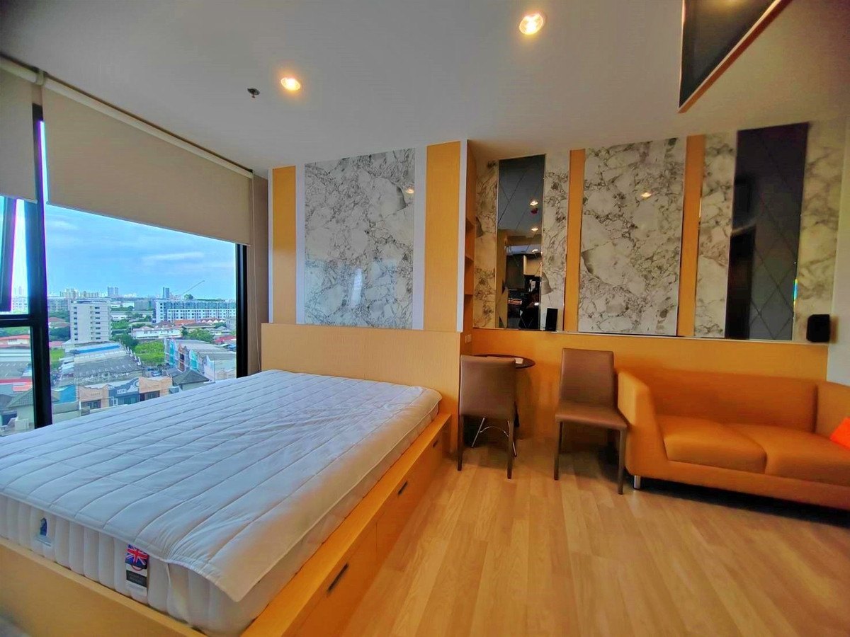 For SaleCondoBangna, Bearing, Lasalle : Urgent sale! Ideo Mobi Eastpoint near BTS Bangna, contact Line ID suppajit