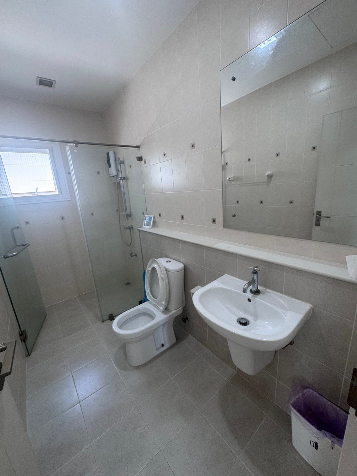 ให้เช่าบ้านพระราม 2 บางขุนเทียน : บ้านเดี่ยว The Grand Rama2 หมุ่บ้านสวย ติดถนนพระราม2 เฟอนิเจ้อครบ พร้อมให้เช่า สอบถามได้ครับ