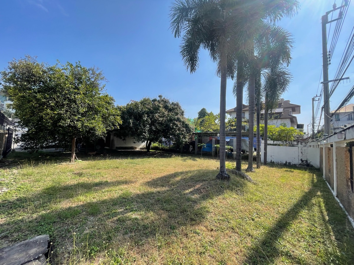 For RentLandAri,Anusaowaree : Land for Rent in Ari Near BTS Ari Suitable for All Business Types