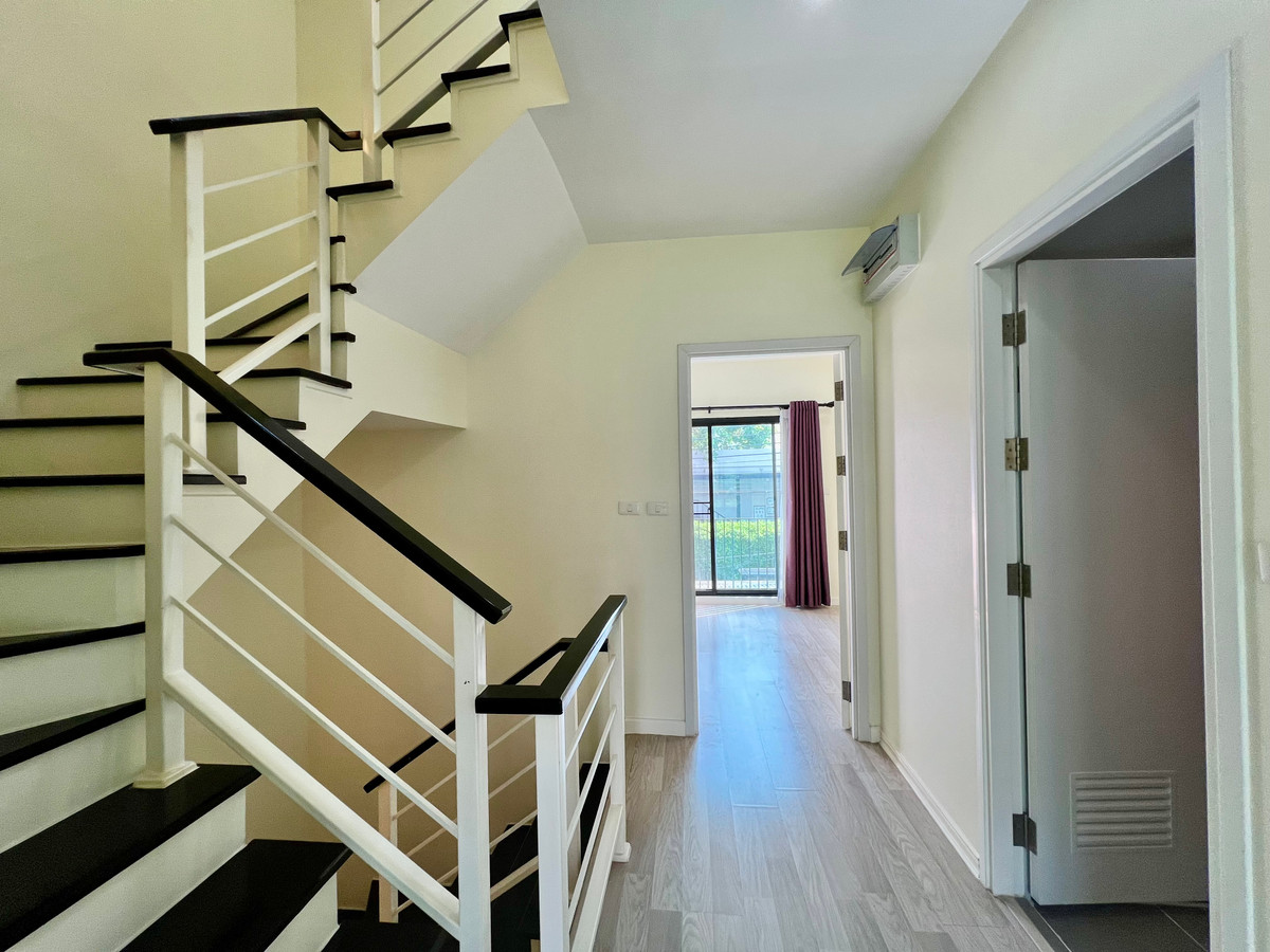 For SaleTownhomePattanakan, Srinakarin : Urgent Sale | Newly Renovated 3-Storey Townhome PATIO Srinakarin–Rama 9 | Prime Krungthep Kreetha Location
